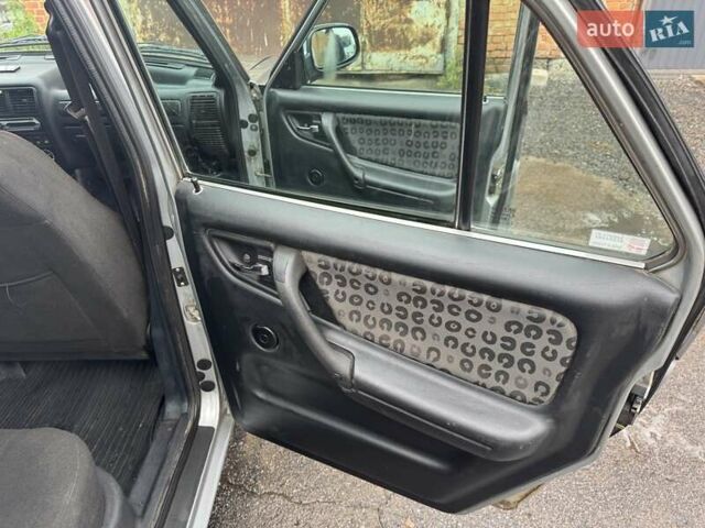 Серый ГАЗ 31105 Волга, объемом двигателя 2.43 л и пробегом 120 тыс. км за 1700 $, фото 16 на Automoto.ua