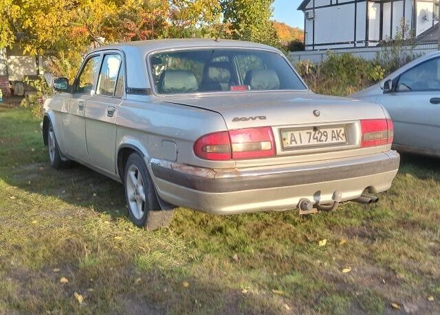 Сірий ГАЗ 31105 Волга, об'ємом двигуна 2 л та пробігом 17 тис. км за 2000 $, фото 3 на Automoto.ua