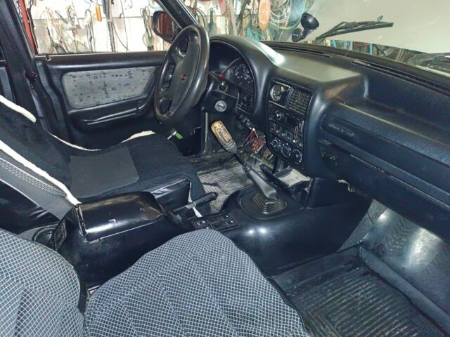 Серый ГАЗ 31105 Волга, объемом двигателя 2.3 л и пробегом 200 тыс. км за 1490 $, фото 15 на Automoto.ua