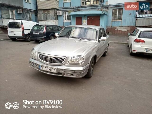 Серый ГАЗ 31105 Волга, объемом двигателя 2.3 л и пробегом 225 тыс. км за 2000 $, фото 1 на Automoto.ua