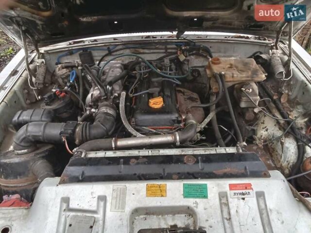 Сірий ГАЗ 31105 Волга, об'ємом двигуна 2.3 л та пробігом 140 тис. км за 1250 $, фото 3 на Automoto.ua