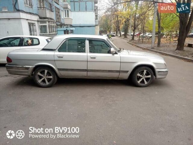 Серый ГАЗ 31105 Волга, объемом двигателя 2.3 л и пробегом 225 тыс. км за 2000 $, фото 2 на Automoto.ua