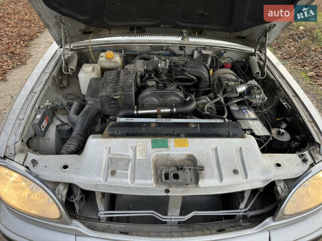 Серый ГАЗ 31105 Волга, объемом двигателя 2.43 л и пробегом 145 тыс. км за 6000 $, фото 11 на Automoto.ua