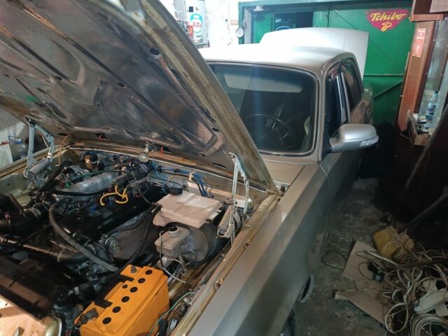 Серый ГАЗ 31105 Волга, объемом двигателя 2.3 л и пробегом 200 тыс. км за 1490 $, фото 19 на Automoto.ua