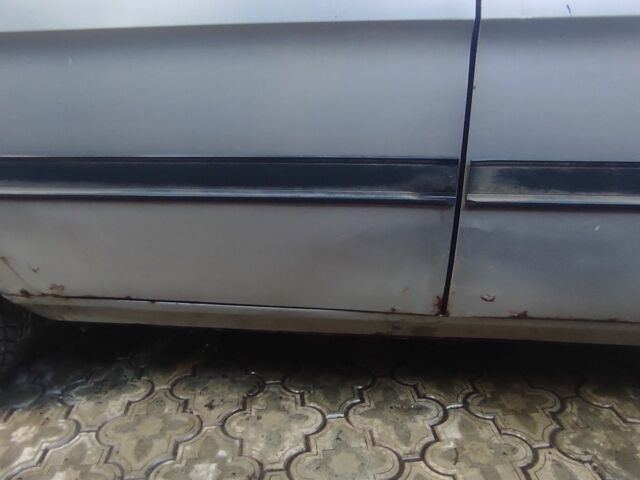 Серый ГАЗ 31105 Волга, объемом двигателя 0 л и пробегом 152 тыс. км за 831 $, фото 2 на Automoto.ua