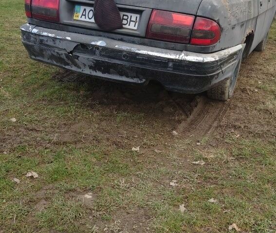 Серый ГАЗ 31105 Волга, объемом двигателя 2.3 л и пробегом 100 тыс. км за 760 $, фото 7 на Automoto.ua