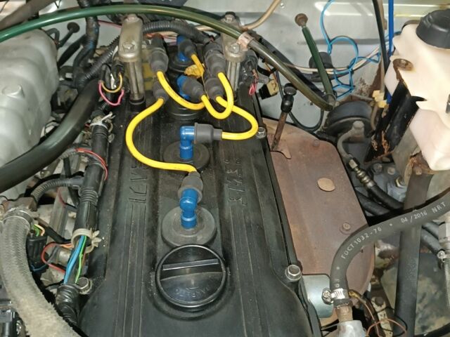 Серый ГАЗ 31105 Волга, объемом двигателя 2.3 л и пробегом 200 тыс. км за 1490 $, фото 17 на Automoto.ua