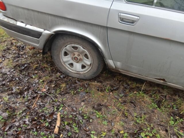 Сірий ГАЗ 31105 Волга, об'ємом двигуна 2.3 л та пробігом 140 тис. км за 1250 $, фото 8 на Automoto.ua