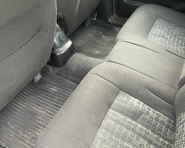 Серый ГАЗ 31105 Волга, объемом двигателя 2.29 л и пробегом 112 тыс. км за 1500 $, фото 5 на Automoto.ua