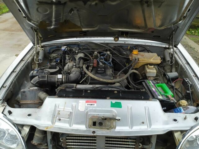 Сірий ГАЗ 31105 Волга, об'ємом двигуна 2.3 л та пробігом 150 тис. км за 1999 $, фото 7 на Automoto.ua