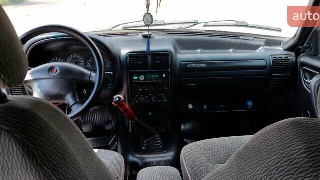 Серый ГАЗ 31105 Волга, объемом двигателя 2.3 л и пробегом 114 тыс. км за 1600 $, фото 6 на Automoto.ua