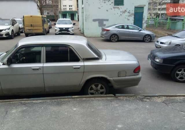 Серый ГАЗ 31105 Волга, объемом двигателя 2.43 л и пробегом 127 тыс. км за 1000 $, фото 4 на Automoto.ua