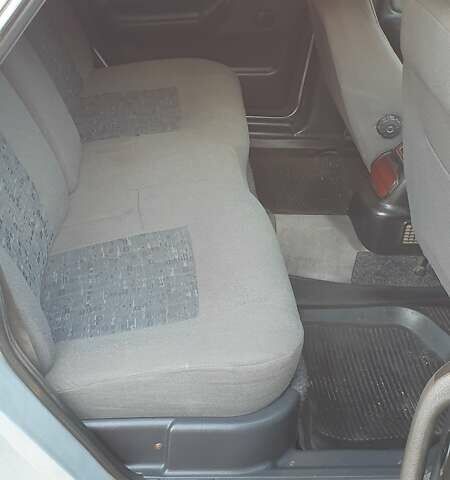 Серый ГАЗ 31105 Волга, объемом двигателя 2.3 л и пробегом 118 тыс. км за 2500 $, фото 7 на Automoto.ua