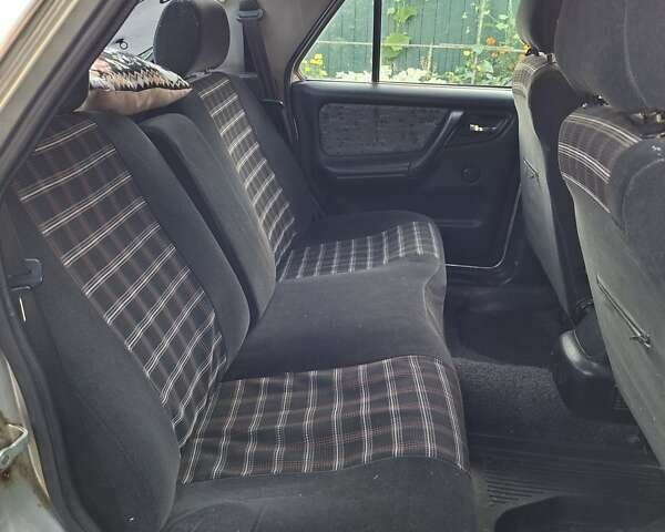 ГАЗ 31105 Волга 2007 у Березань на Automoto.ua Сірий ГАЗ 31105 Волга, об'ємом двигуна 2.4 л та пробігом 78 тис. км за 2900 $, фото 4 на Automoto.ua