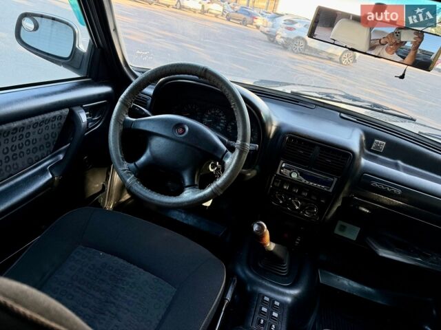 Сірий ГАЗ 31105 Волга, об'ємом двигуна 2.3 л та пробігом 91 тис. км за 1600 $, фото 57 на Automoto.ua