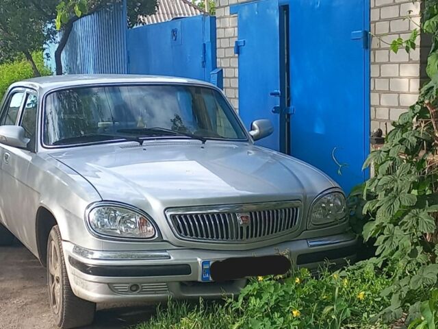 Серый ГАЗ 31105 Волга, объемом двигателя 2.4 л и пробегом 674 тыс. км за 3800 $, фото 7 на Automoto.ua