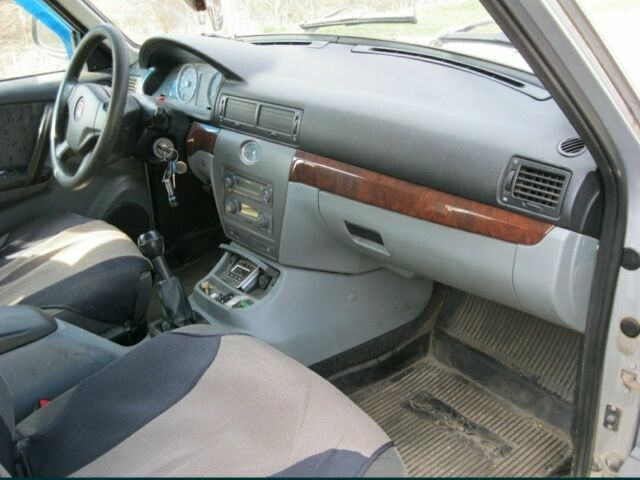 Сірий ГАЗ 31105 Волга, об'ємом двигуна 2.3 л та пробігом 140 тис. км за 1200 $, фото 16 на Automoto.ua