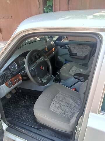 Серый ГАЗ 31105 Волга, объемом двигателя 2.3 л и пробегом 86 тыс. км за 2700 $, фото 13 на Automoto.ua