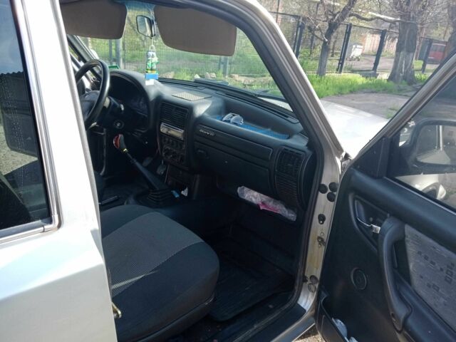 Сірий ГАЗ 31105 Волга, об'ємом двигуна 2 л та пробігом 160 тис. км за 2500 $, фото 16 на Automoto.ua