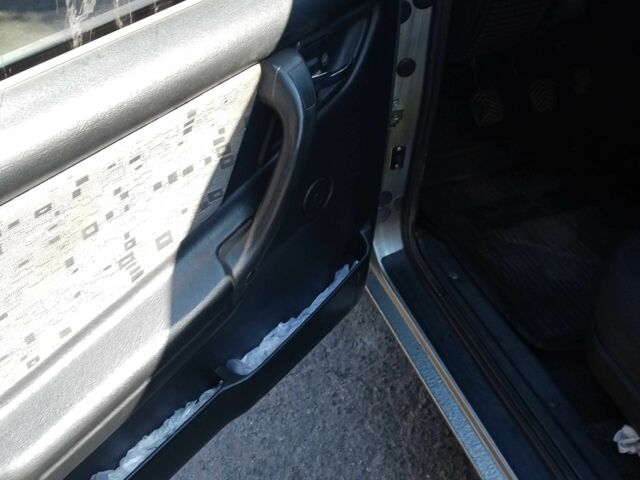 Сірий ГАЗ 31105 Волга, об'ємом двигуна 2 л та пробігом 160 тис. км за 2500 $, фото 13 на Automoto.ua