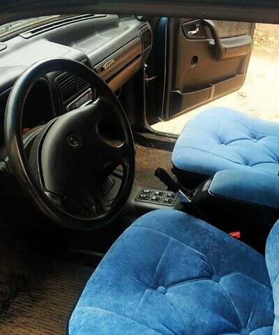 Синий ГАЗ 31105 Волга, объемом двигателя 2.3 л и пробегом 100 тыс. км за 2000 $, фото 6 на Automoto.ua