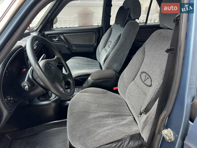 Синій ГАЗ 31105 Волга, об'ємом двигуна 2.29 л та пробігом 140 тис. км за 1670 $, фото 30 на Automoto.ua