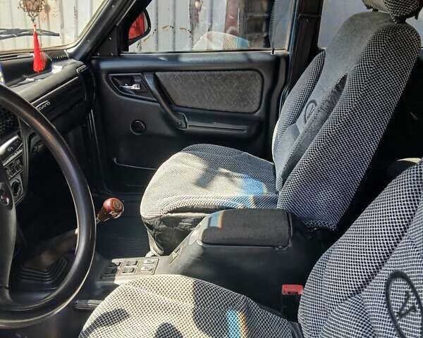 Синий ГАЗ 31105 Волга, объемом двигателя 2.3 л и пробегом 149 тыс. км за 1500 $, фото 8 на Automoto.ua