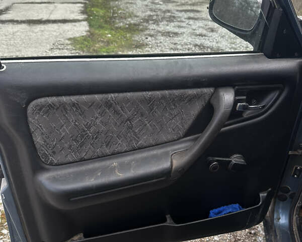 Синий ГАЗ 31105 Волга, объемом двигателя 0 л и пробегом 19 тыс. км за 900 $, фото 8 на Automoto.ua