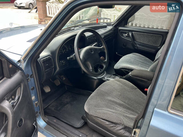 Синій ГАЗ 31105 Волга, об'ємом двигуна 2.29 л та пробігом 140 тис. км за 1670 $, фото 24 на Automoto.ua