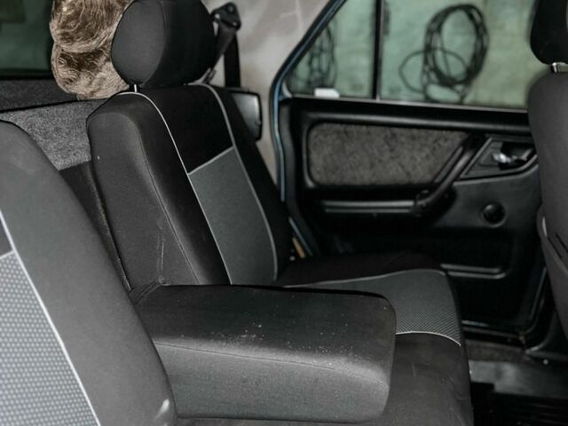 Синій ГАЗ 31105 Волга, об'ємом двигуна 2.3 л та пробігом 93 тис. км за 2000 $, фото 9 на Automoto.ua