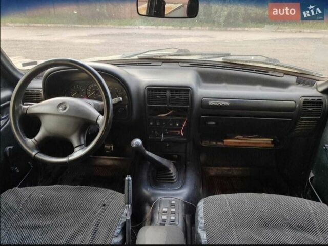 Зеленый ГАЗ 31105 Волга, объемом двигателя 0 л и пробегом 147 тыс. км за 595 $, фото 3 на Automoto.ua