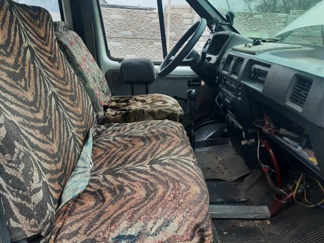 Білий ГАЗ 3221 Газель, об'ємом двигуна 0 л та пробігом 49 тис. км за 1100 $, фото 4 на Automoto.ua