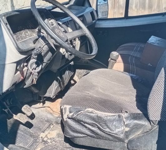 Белый ГАЗ 3221 Газель, объемом двигателя 2.5 л и пробегом 68 тыс. км за 1500 $, фото 4 на Automoto.ua
