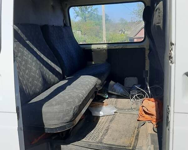 Білий ГАЗ 3221 Газель, об'ємом двигуна 2.5 л та пробігом 500 тис. км за 1550 $, фото 6 на Automoto.ua