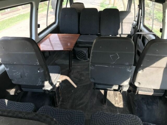 Белый ГАЗ 3221 Газель, объемом двигателя 2.3 л и пробегом 190 тыс. км за 2000 $, фото 4 на Automoto.ua