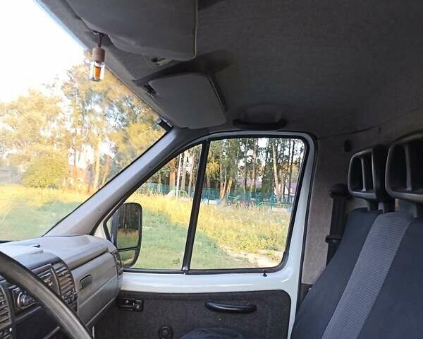 Білий ГАЗ 3221 Газель, об'ємом двигуна 2.46 л та пробігом 210 тис. км за 3800 $, фото 8 на Automoto.ua