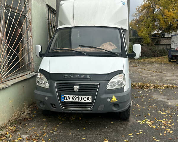 ГАЗ 3221 Газель 2008 в Кропивницком (Кировограде) на Automoto.ua Белый ГАЗ 3221 Газель, объемом двигателя 2.5 л и пробегом 230 тыс. км за 4300 $, фото 4 на Automoto.ua