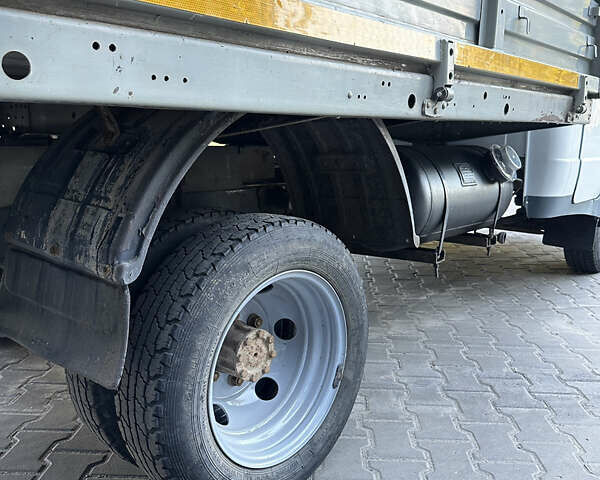 Білий ГАЗ 3221 Газель, об'ємом двигуна 2.8 л та пробігом 250 тис. км за 5000 $, фото 7 на Automoto.ua