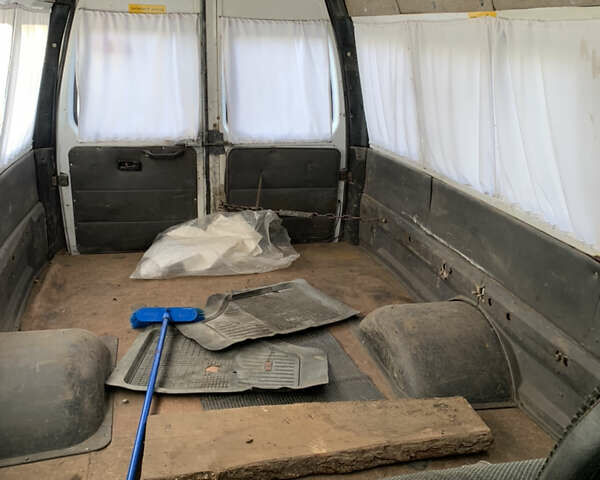 Белый ГАЗ 3221 Газель, объемом двигателя 0 л и пробегом 300 тыс. км за 1900 $, фото 3 на Automoto.ua