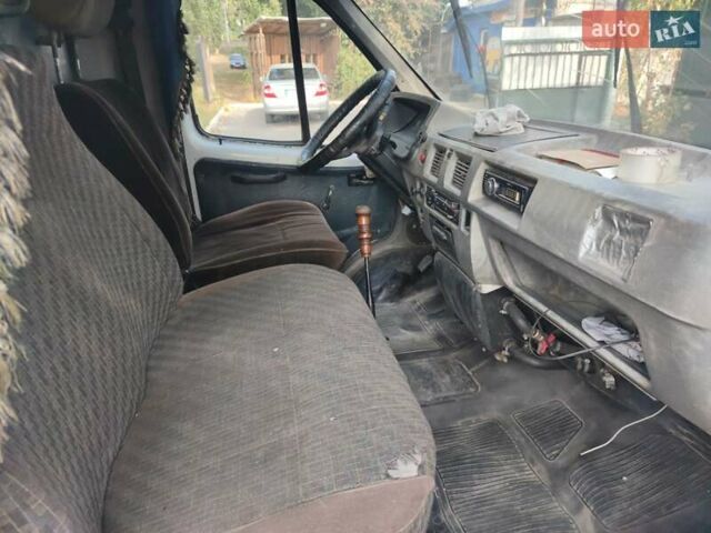 Белый ГАЗ 3221 Газель, объемом двигателя 2.3 л и пробегом 63 тыс. км за 2000 $, фото 9 на Automoto.ua
