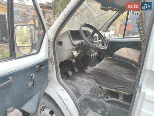 Белый ГАЗ 3221 Газель, объемом двигателя 2.3 л и пробегом 63 тыс. км за 2000 $, фото 8 на Automoto.ua