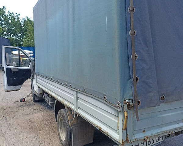 Белый ГАЗ 3221 Газель, объемом двигателя 2.46 л и пробегом 280 тыс. км за 5000 $, фото 2 на Automoto.ua