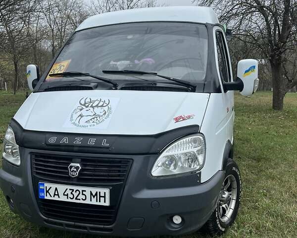 Белый ГАЗ 3221 Газель, объемом двигателя 2.46 л и пробегом 141 тыс. км за 2800 $, фото 2 на Automoto.ua