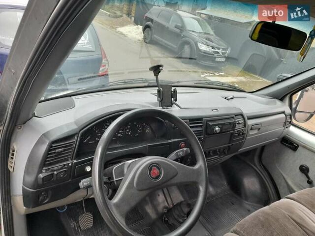 Білий ГАЗ 3221 Газель, об'ємом двигуна 2.4 л та пробігом 277 тис. км за 2499 $, фото 4 на Automoto.ua