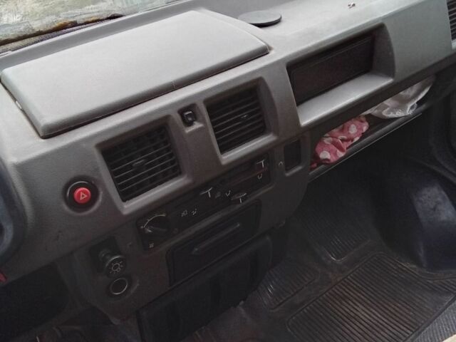 Бежевый ГАЗ 3221 Газель, объемом двигателя 2.3 л и пробегом 200 тыс. км за 1700 $, фото 2 на Automoto.ua