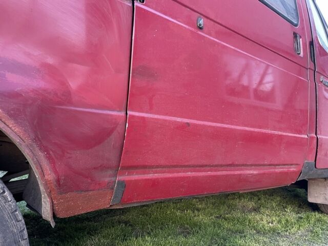 Красный ГАЗ 3221 Газель, объемом двигателя 2.5 л и пробегом 400 тыс. км за 2200 $, фото 17 на Automoto.ua