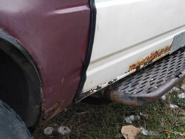 Красный ГАЗ 3221 Газель, объемом двигателя 2.5 л и пробегом 3 тыс. км за 715 $, фото 5 на Automoto.ua