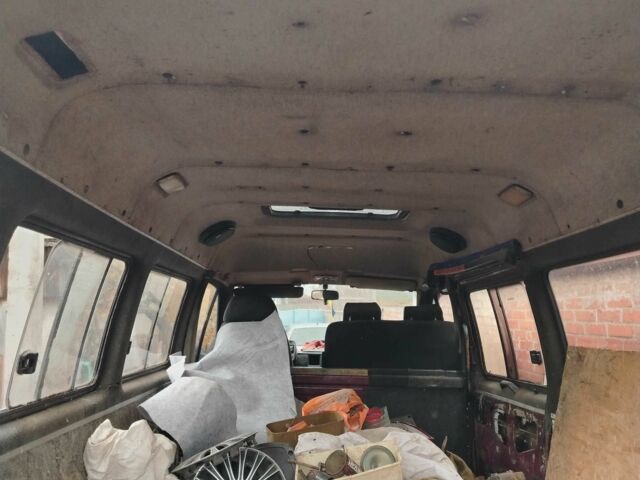 Червоний ГАЗ 3221 Газель, об'ємом двигуна 2.9 л та пробігом 350 тис. км за 991 $, фото 11 на Automoto.ua