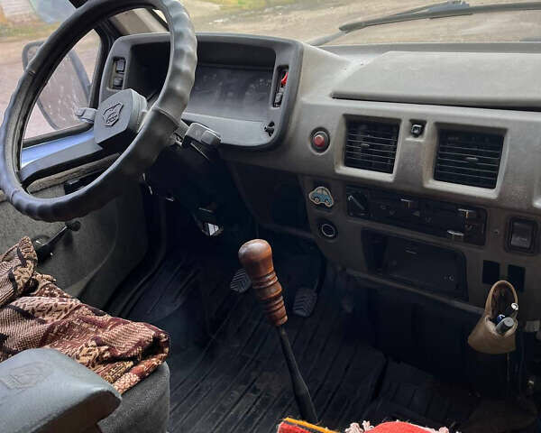 Синий ГАЗ 3221 Газель, объемом двигателя 2.3 л и пробегом 100 тыс. км за 1500 $, фото 5 на Automoto.ua