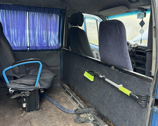 Синий ГАЗ 3221 Газель, объемом двигателя 2.46 л и пробегом 212 тыс. км за 2600 $, фото 4 на Automoto.ua